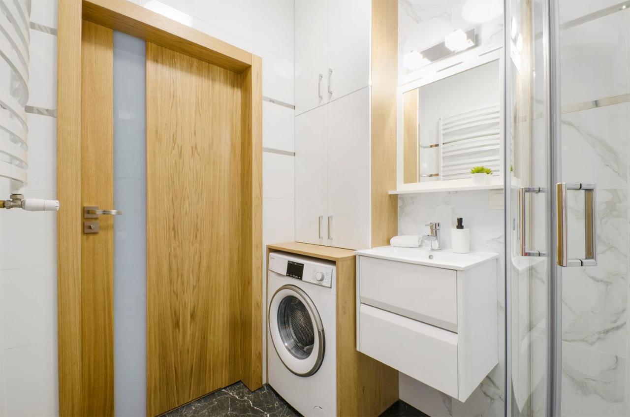 Aparthouse Deluxe Lodz  Ngoại thất bức ảnh